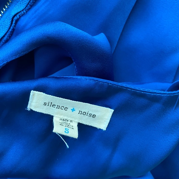 Mini Dress - Picture 4 of 5